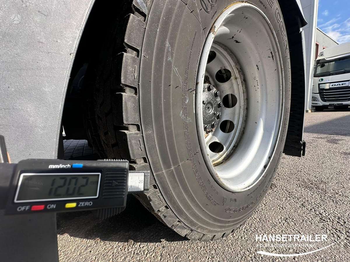 MAN TGX 18.470 Mega Low Deck, double sleeper