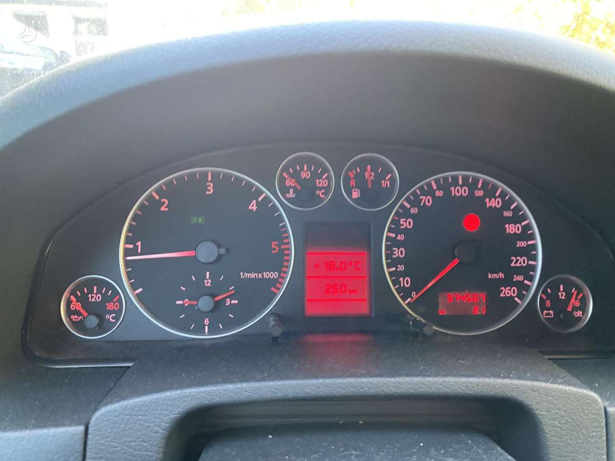 Audi A6, 1.9 l., Седан