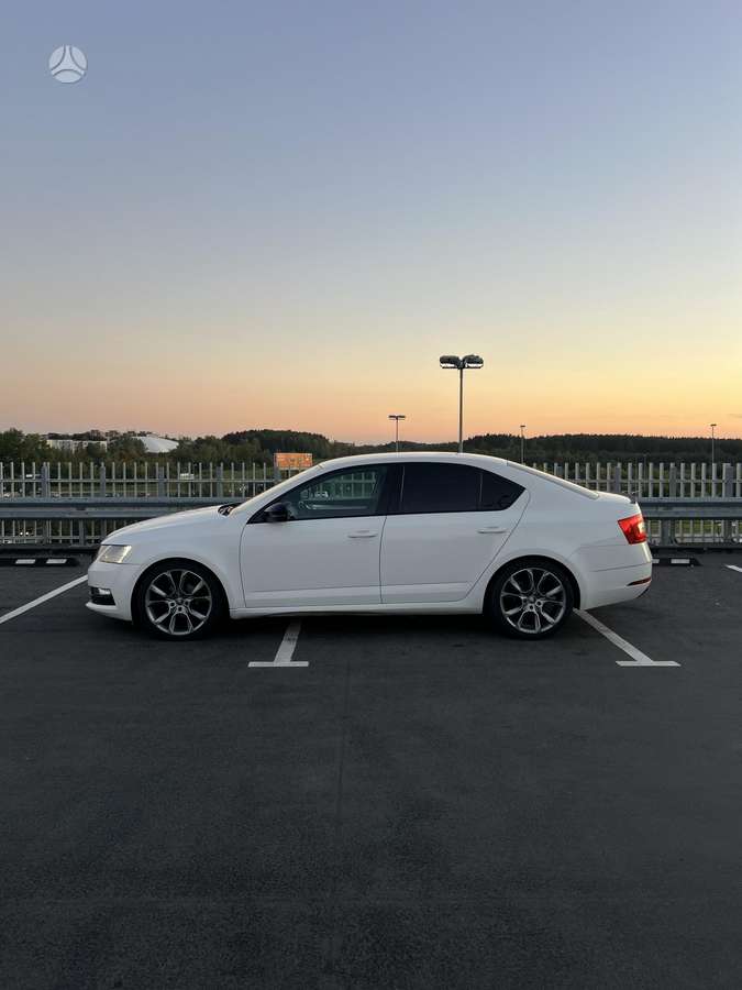 Skoda Octavia, 1.6 l., hatchback