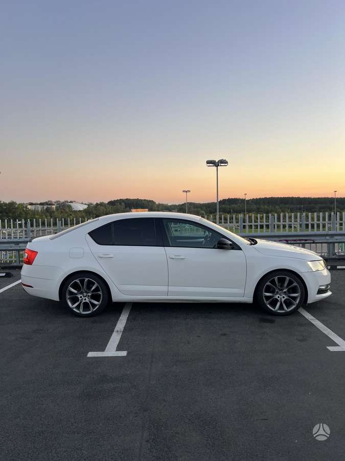 Skoda Octavia, 1.6 l., Хэтчбек