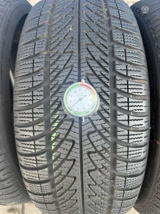 Goodyear UltraGrip 8 Performance 2022m, winter 225/40 R18