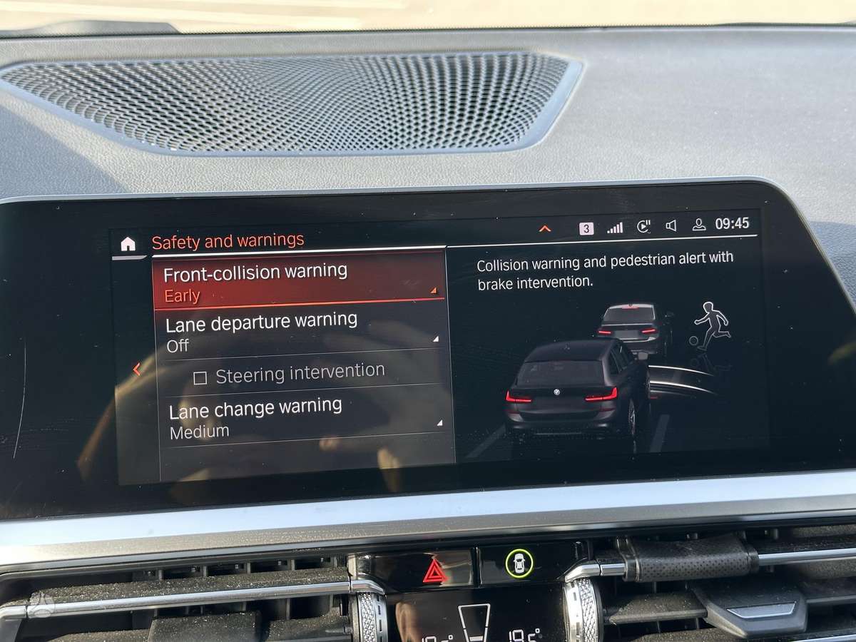 BMW 330, 3.0 l., Универсал