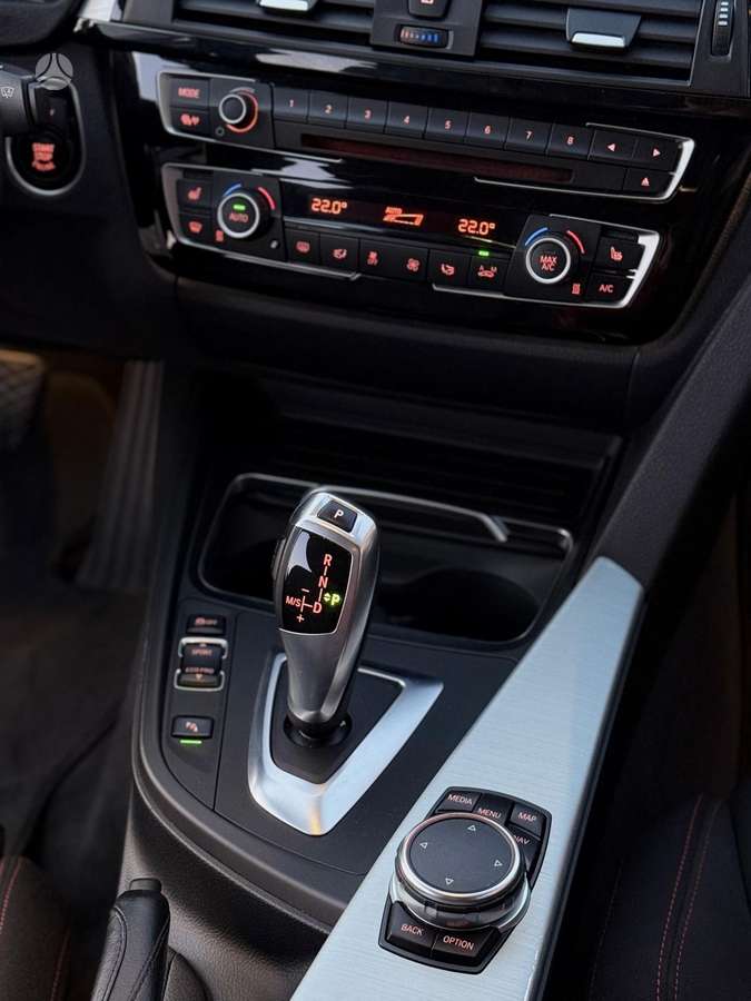 BMW 320, 2.0 l., wagon