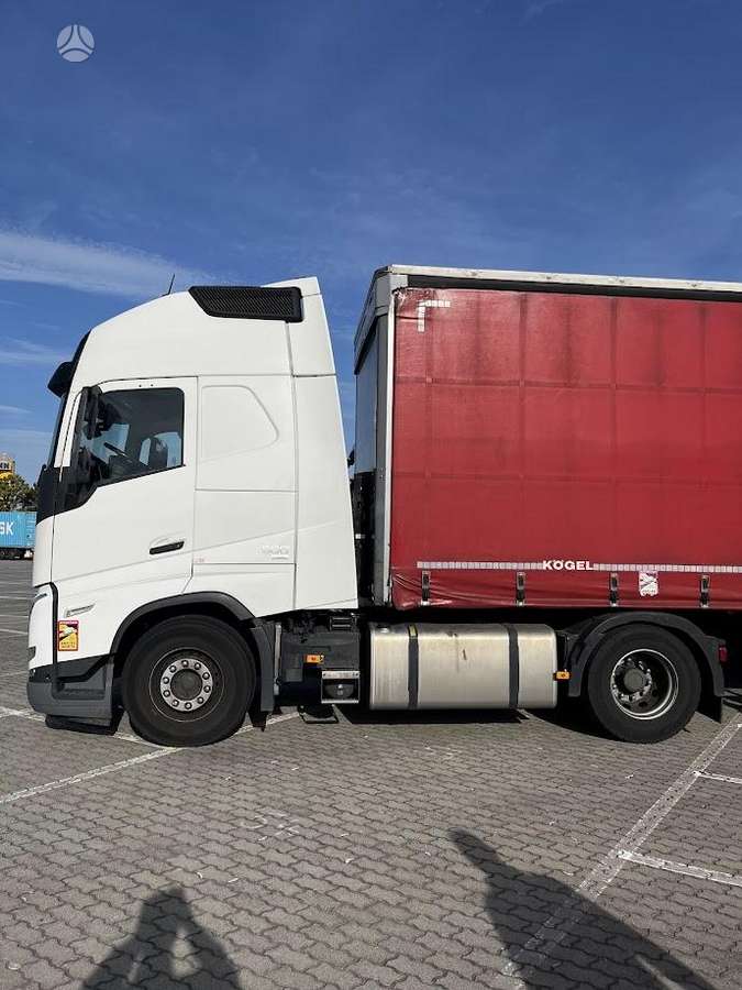 Volvo FH 500, double sleeper