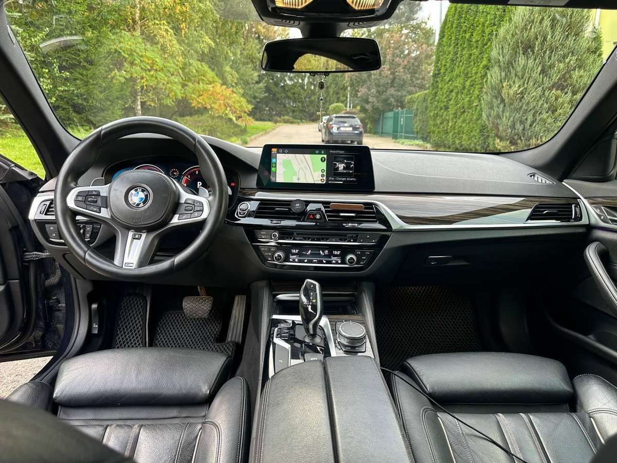 BMW 520, 2.0 l., Седан