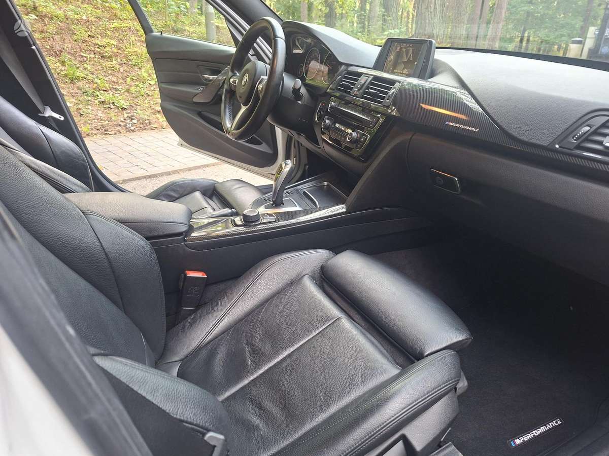 BMW 320, 2.0 l., Седан