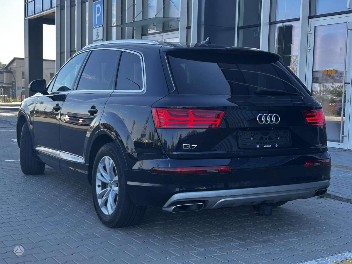 Audi Q7, 2.0 l., Внедорожник / Кроссовер
