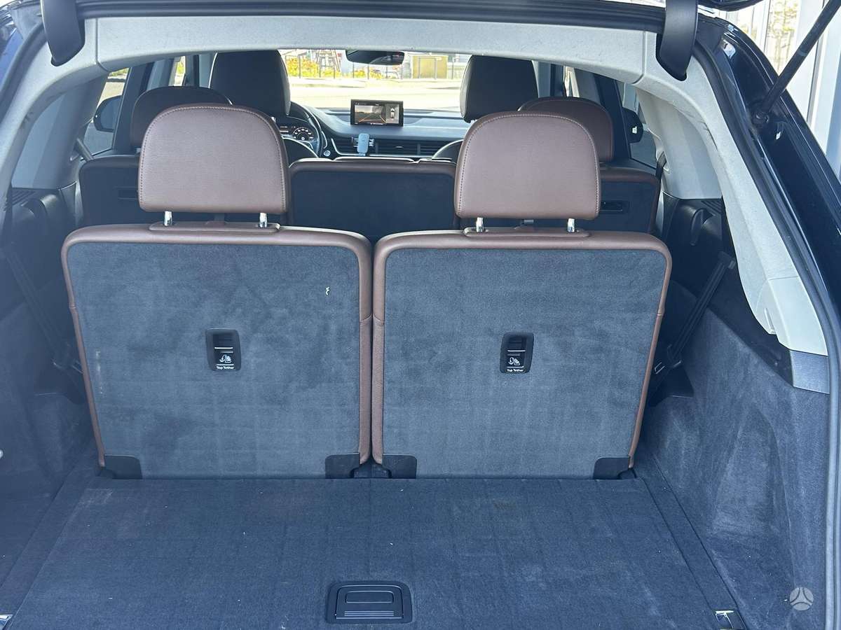 Audi Q7, 2.0 l., Внедорожник / Кроссовер