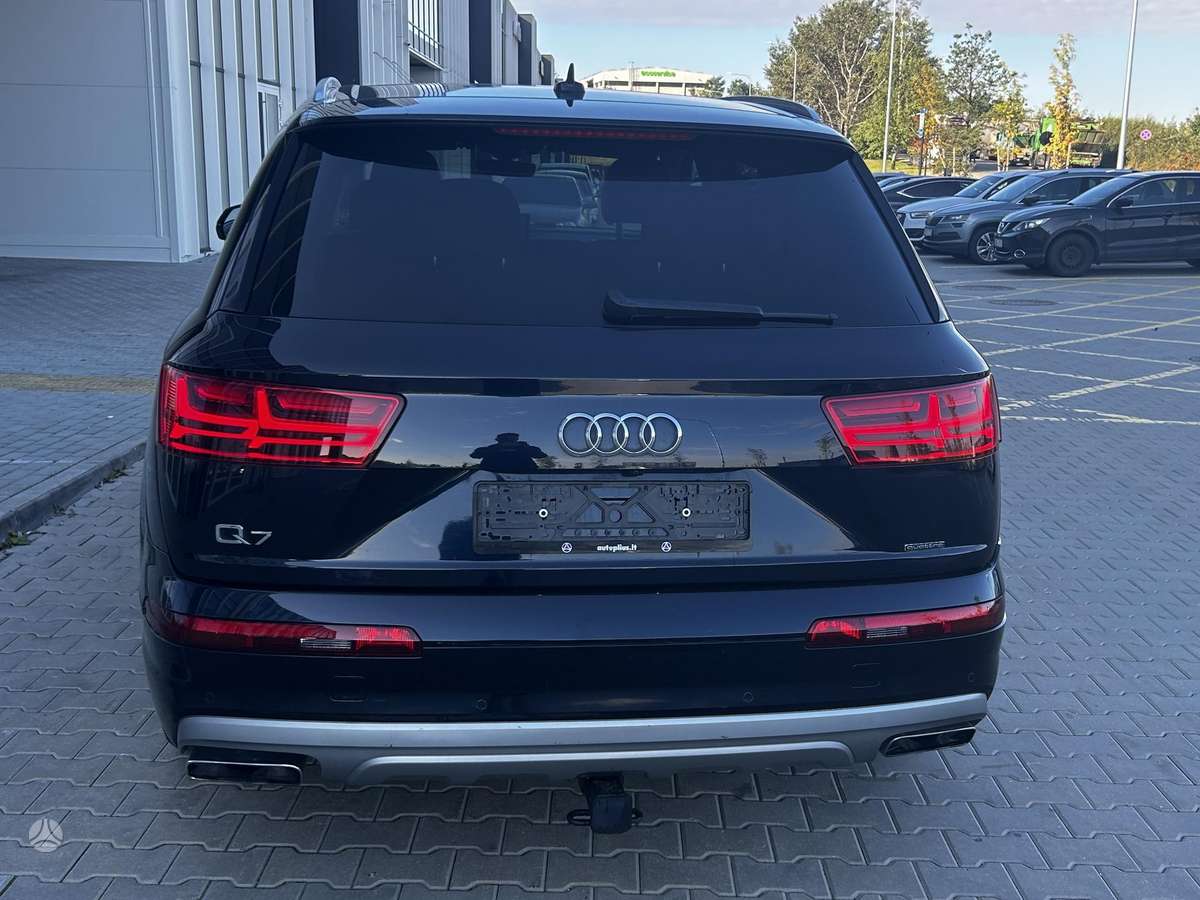 Audi Q7, 2.0 l., Внедорожник / Кроссовер