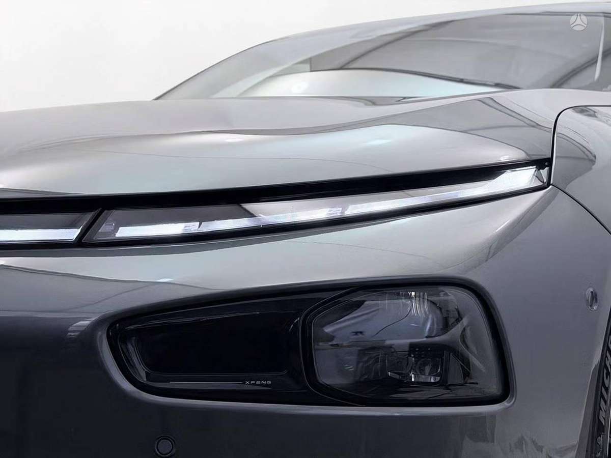 Xpeng P7, 86 кВт·ч, Седан
