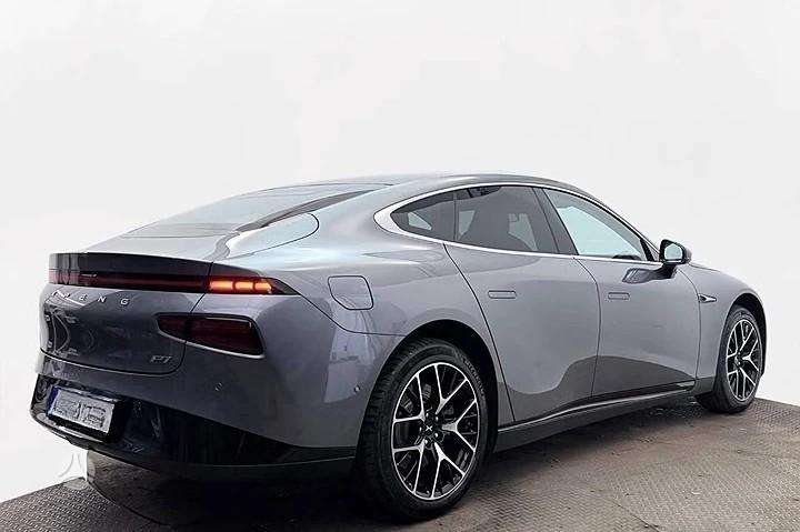 Xpeng P7, 86 kWh, sedanas