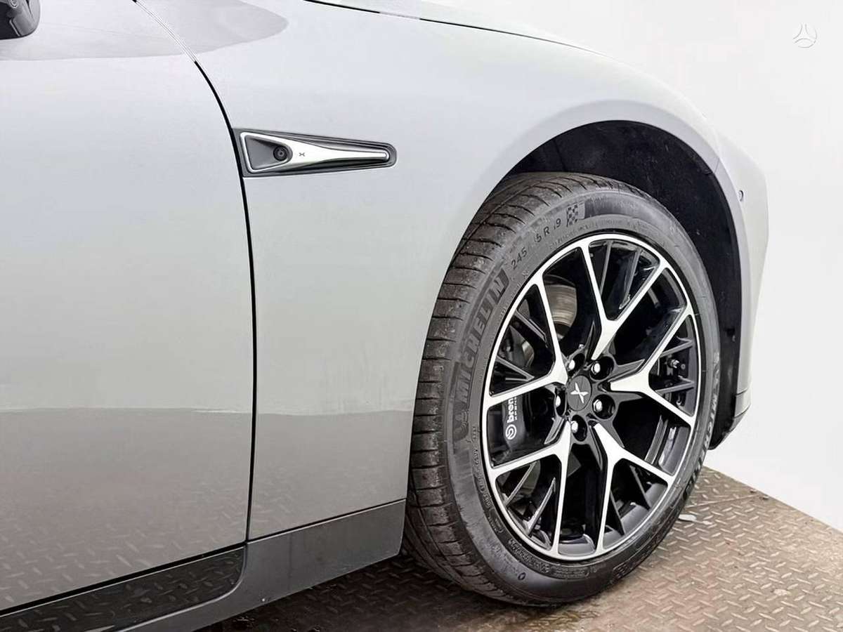 Xpeng P7, 86 kWh, sedanas