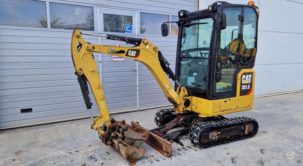 Caterpillar 301.6, excavator