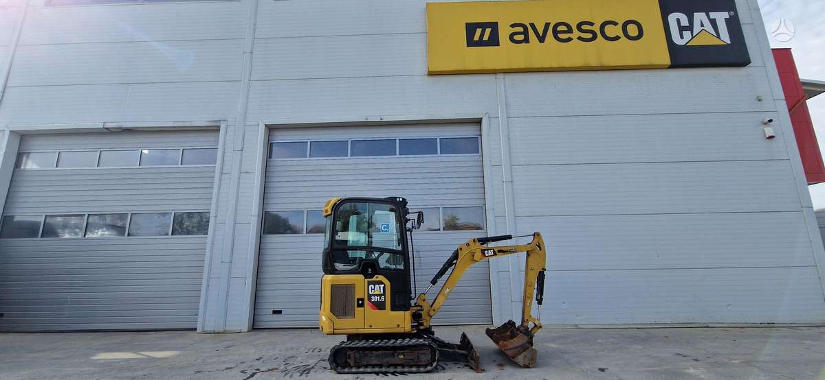 Caterpillar 301.6, ekskavatoriai