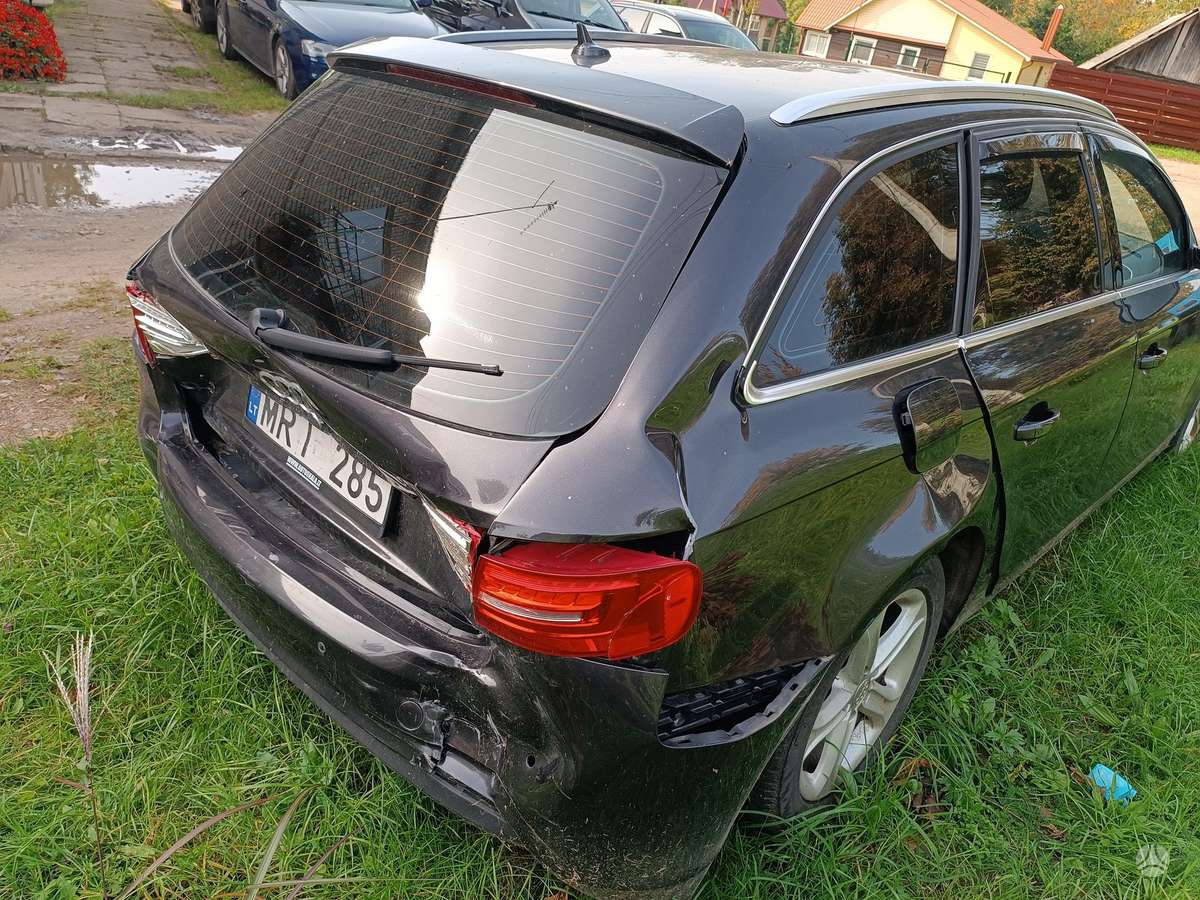 Audi A4, 2.0 l., universalas