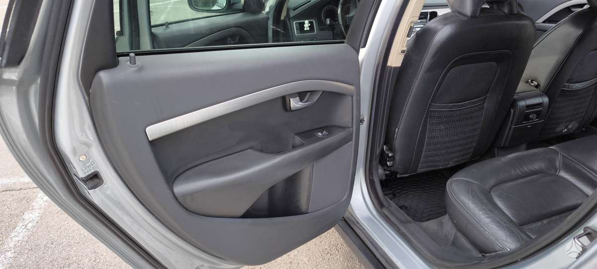 Volvo XC70, 2.4 l., Универсал
