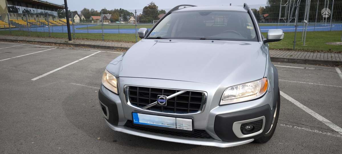 Volvo XC70, 2.4 l., wagon