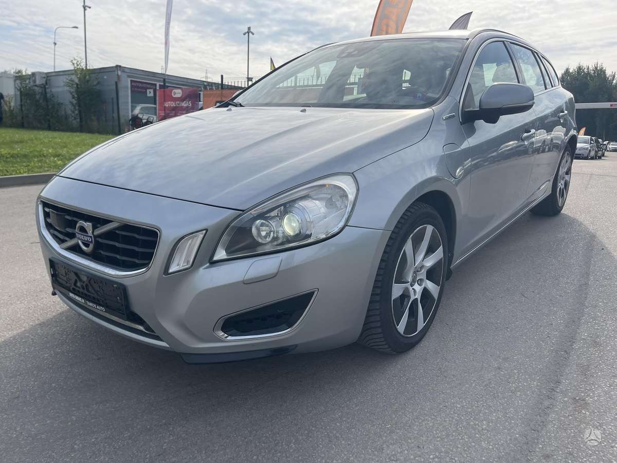 Volvo V60, 2.4 l., Универсал