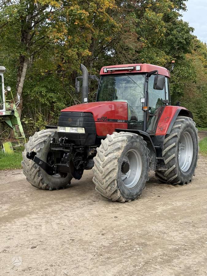 Case-IH MX 135, tractors