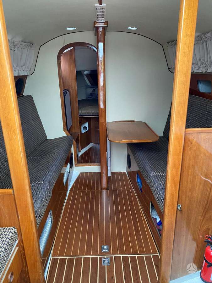 Arabesque 30, keelboats
