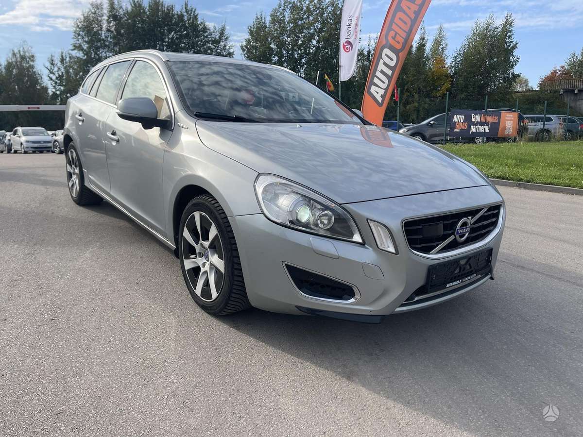 Volvo V60, 2.4 l., Универсал
