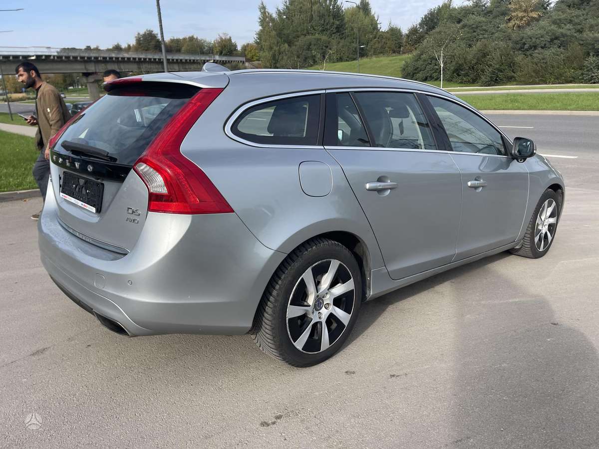 Volvo V60, 2.4 l., Универсал