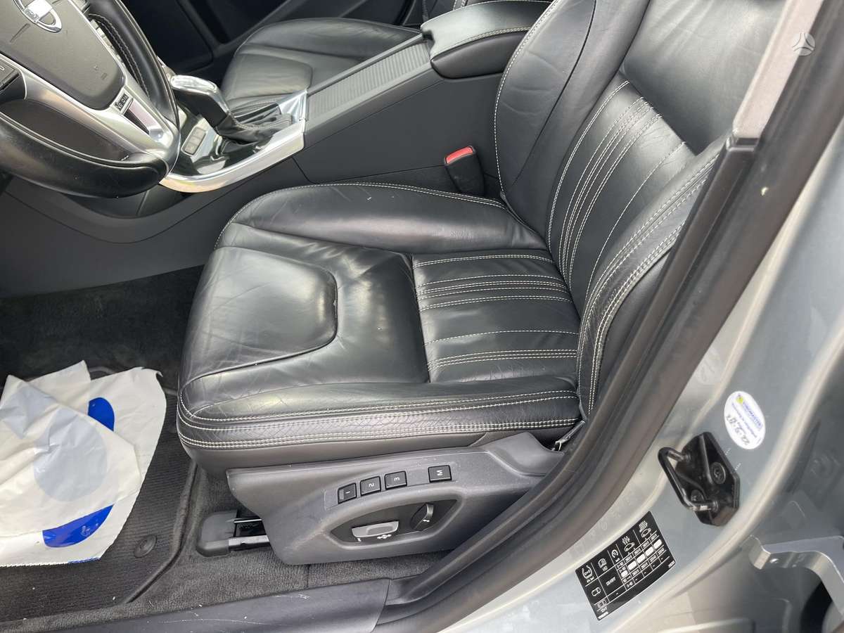 Volvo V60, 2.4 l., Универсал