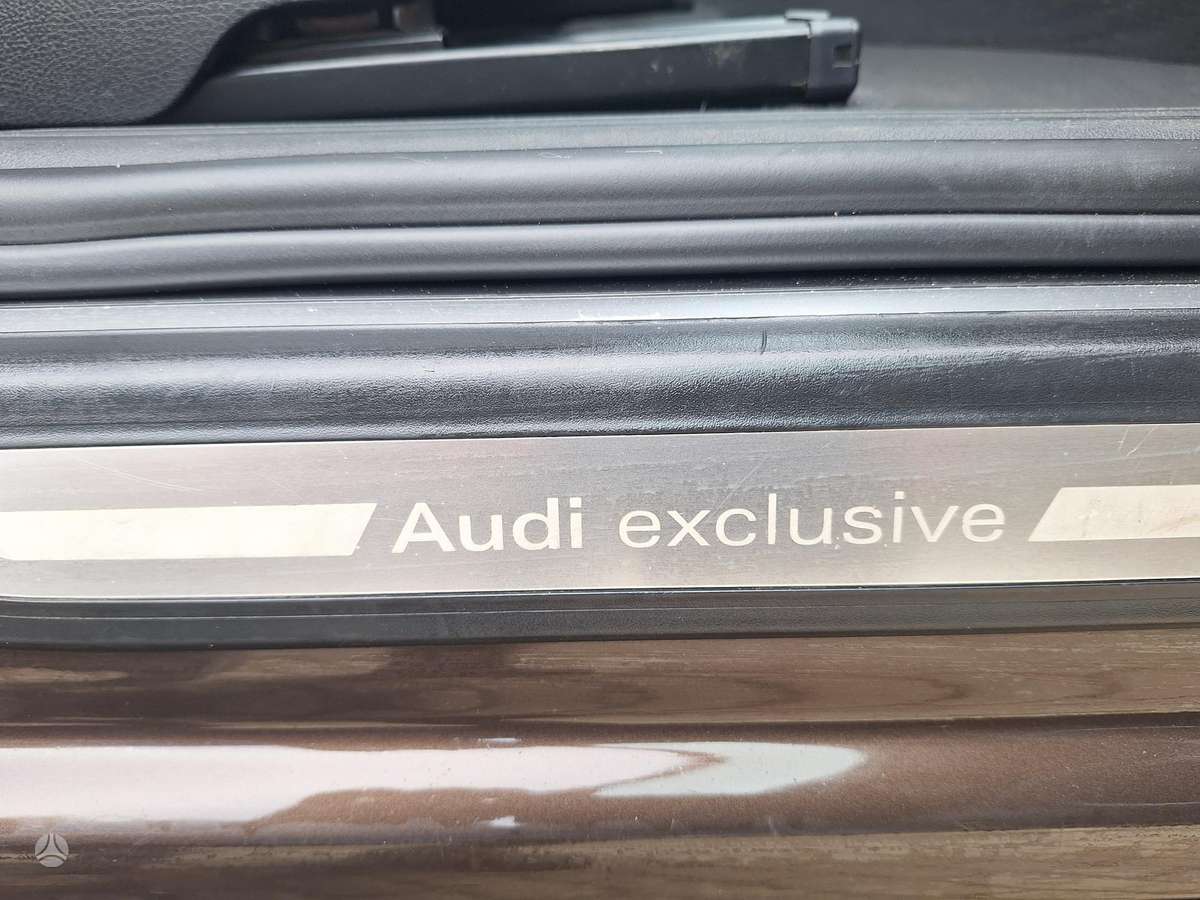 Audi Q5, 2.0 l., off-road / crossover