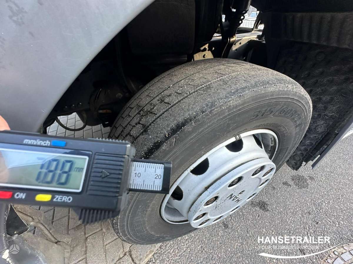 MAN TGX 18.470 Mega Low Deck, 2 miegamosios vietos