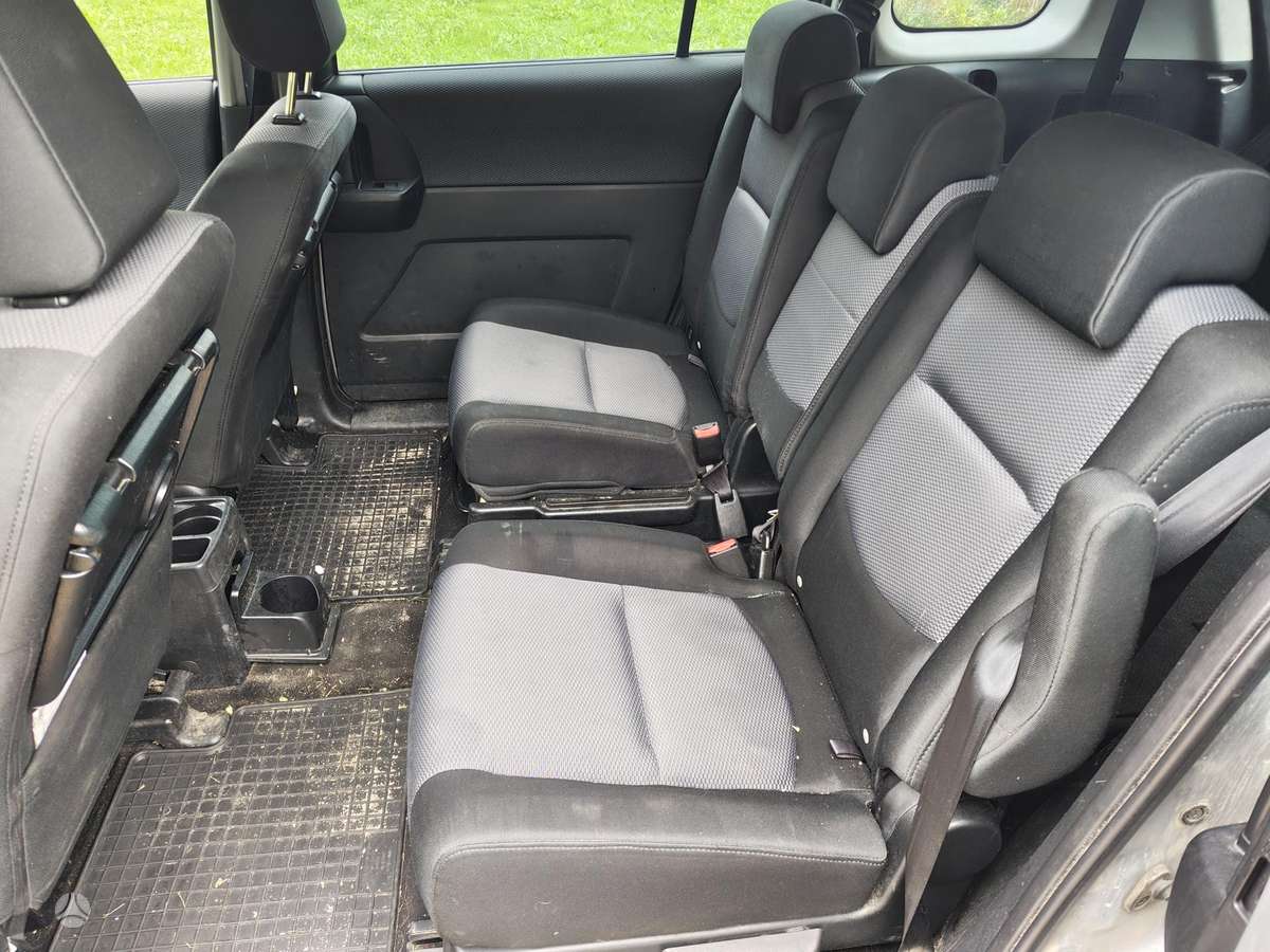 Mazda 5, 2.0 l., mpv / minivan