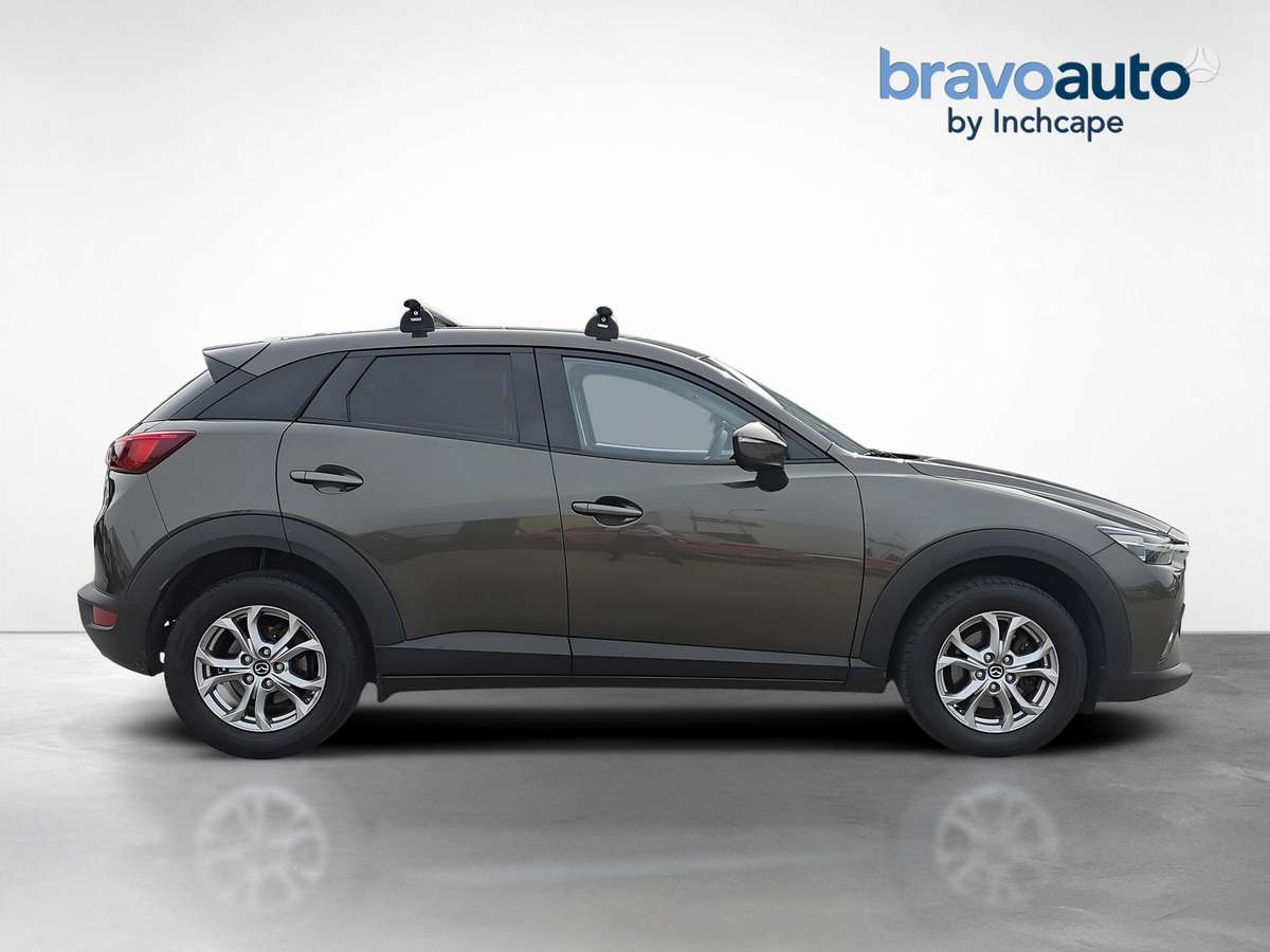 Mazda CX-3, 2.0 l., off-road / crossover