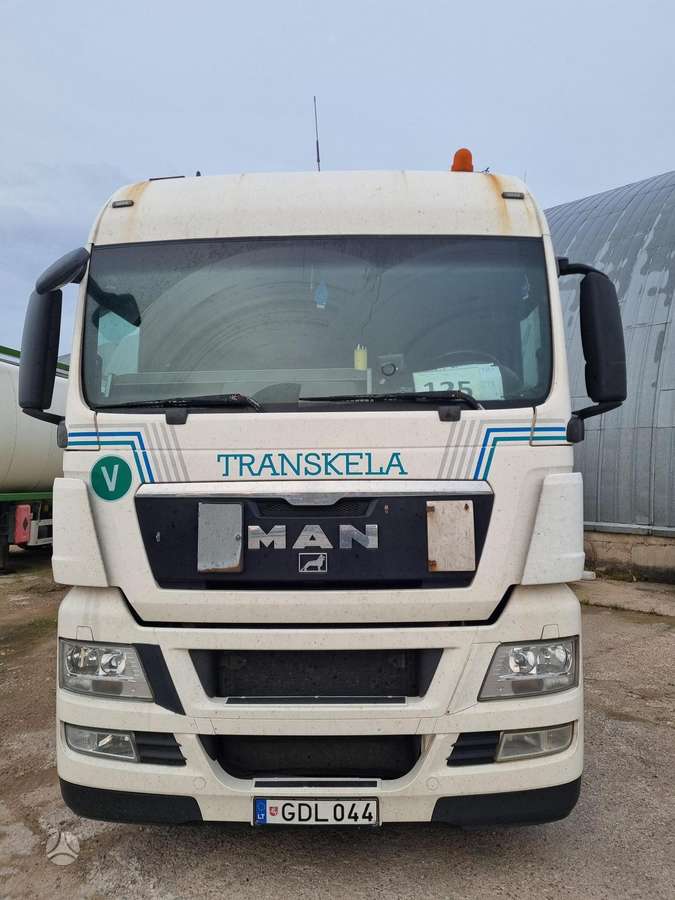 MAN TGX, double sleeper