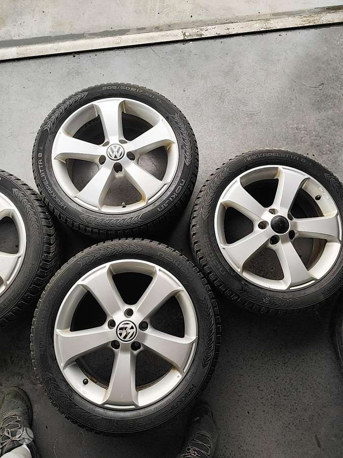 Volkswagen, light alloy, R17