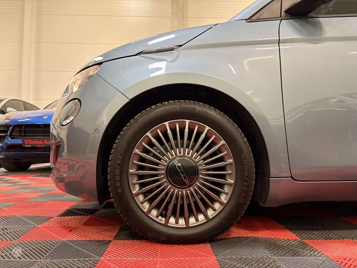 Fiat 500, 42 кВт·ч, Хэтчбек