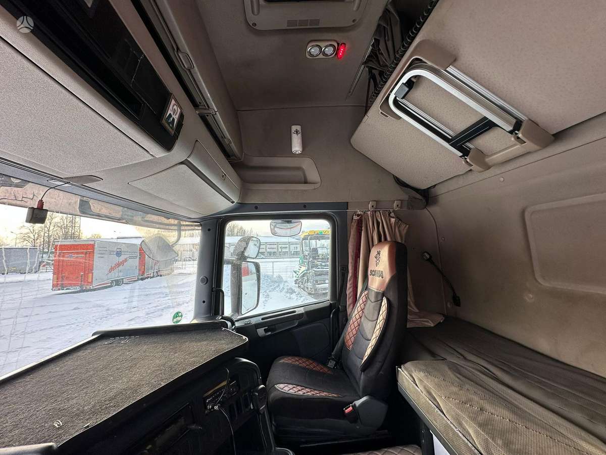 Scania R 420, double sleeper