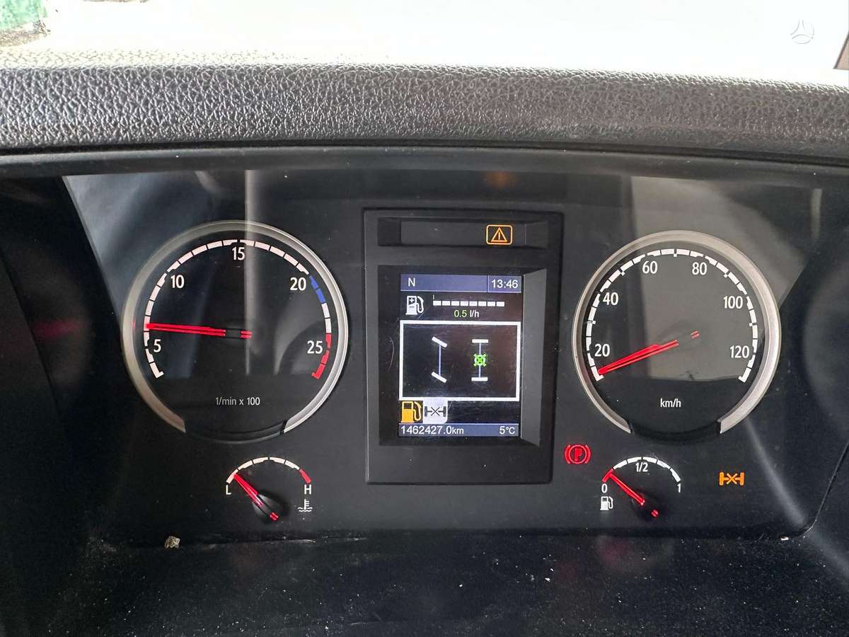 Scania R 420, 2 miegamosios vietos