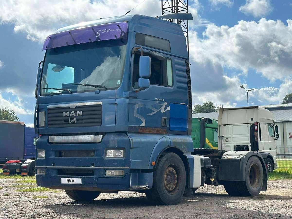 MAN TGA 18.440, double sleeper