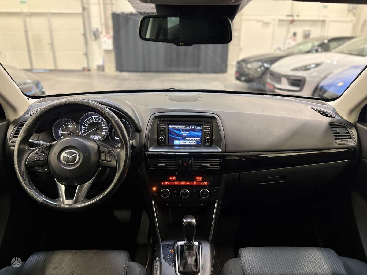 Mazda CX-5, 2.2 l., off-road / crossover