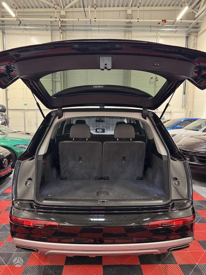 Audi Q7, 3.0 l., Внедорожник / Кроссовер