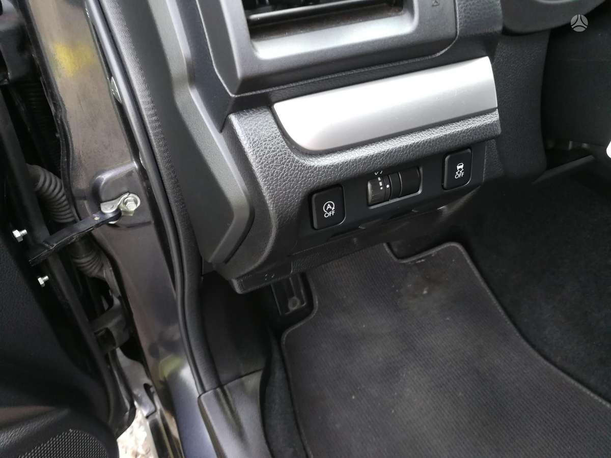 Subaru XV, 2.0 l., off-road / crossover