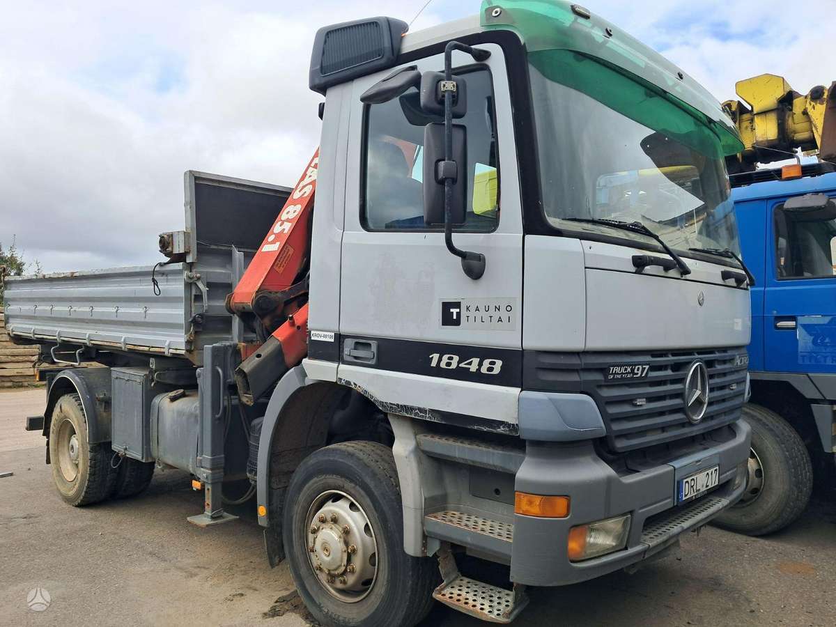 Mercedes-Benz 1848, dumpers with crane