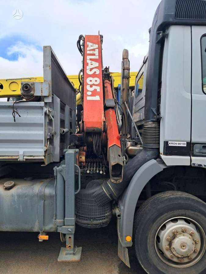 Mercedes-Benz 1848, dumpers with crane