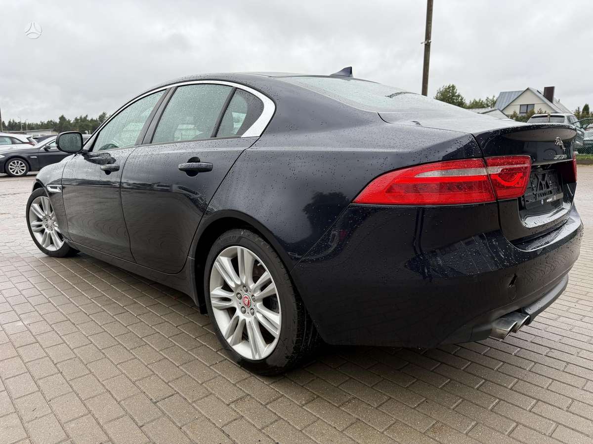 Jaguar XE, 2.0 l., Седан