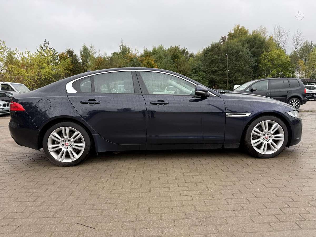 Jaguar XE, 2.0 l., Седан