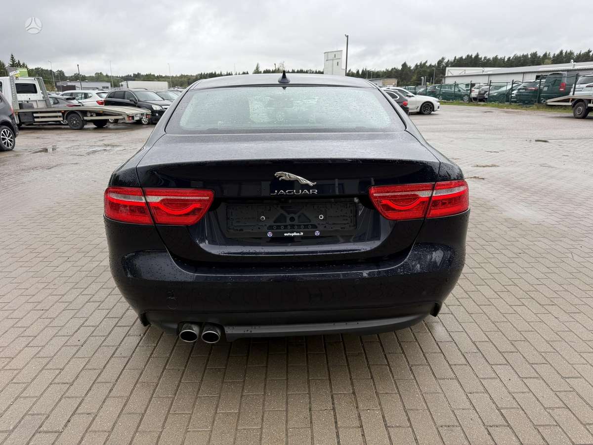 Jaguar XE, 2.0 l., Седан