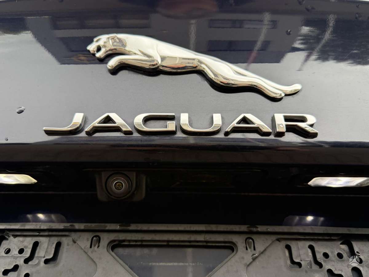 Jaguar XE, 2.0 l., Седан