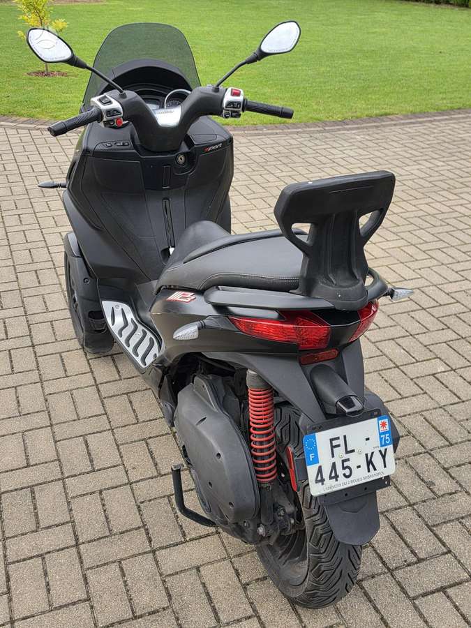 Piaggio MP3 300cc, tricikli