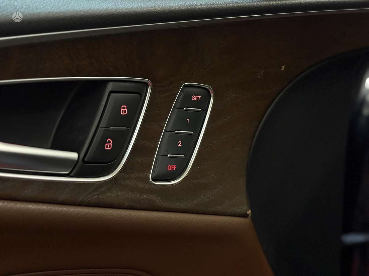 Audi A7, 3.0 l., saloon / sedan