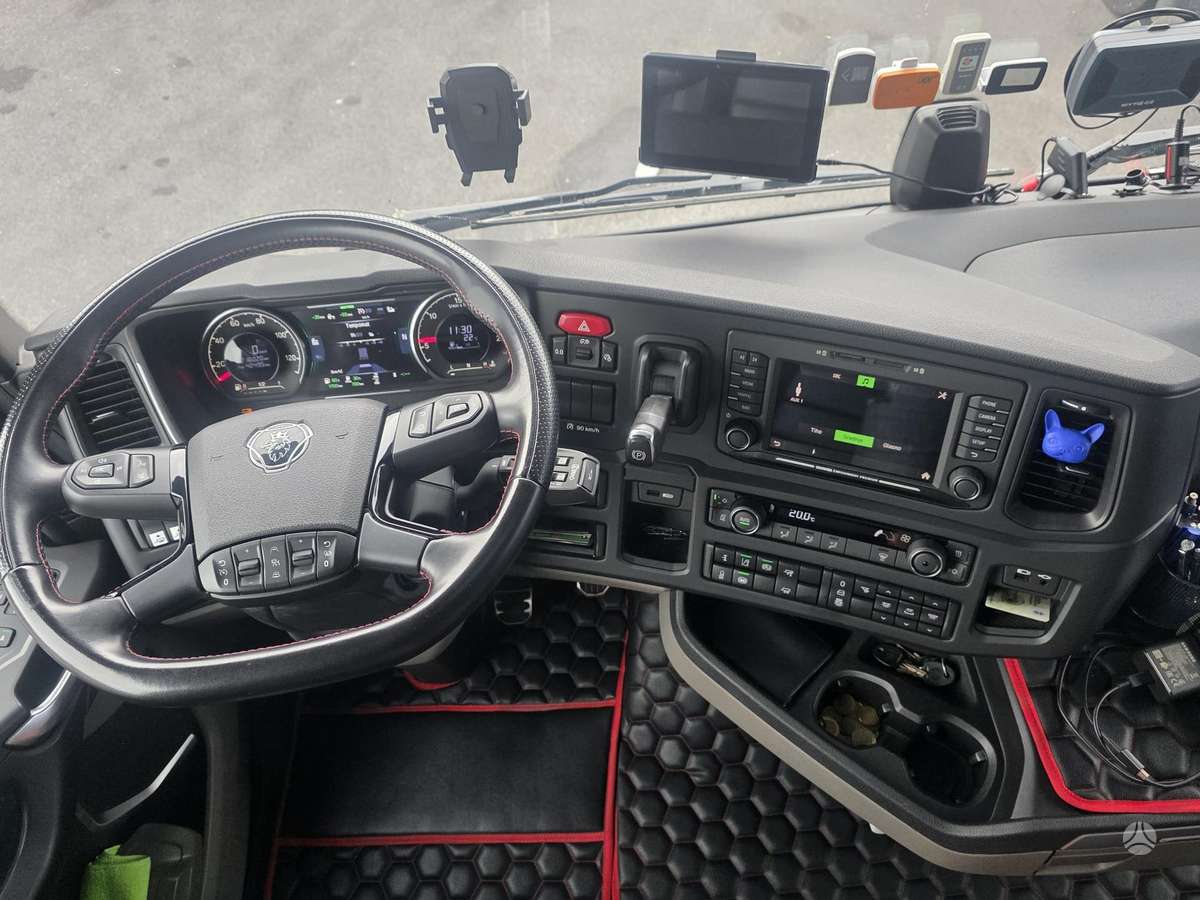 Scania V8, автовозы