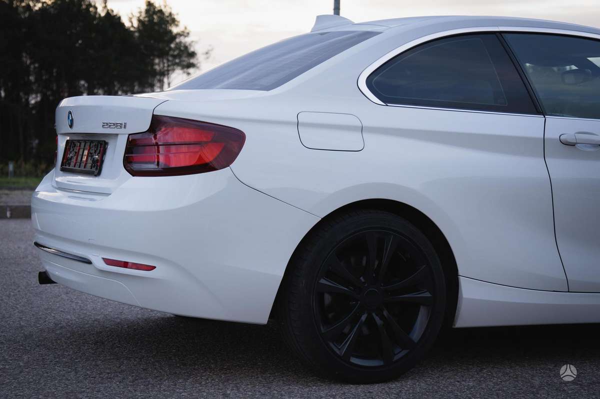 BMW 228, 2.0 l., Купе (coupe)